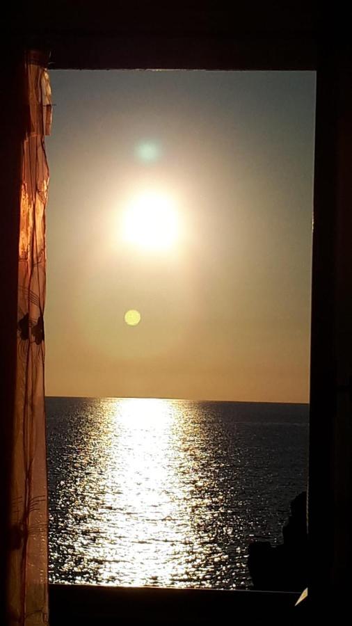 Una Finestra Sul Mare - Free Wi -Fi ริโอมัจโจเร ภายนอก รูปภาพ