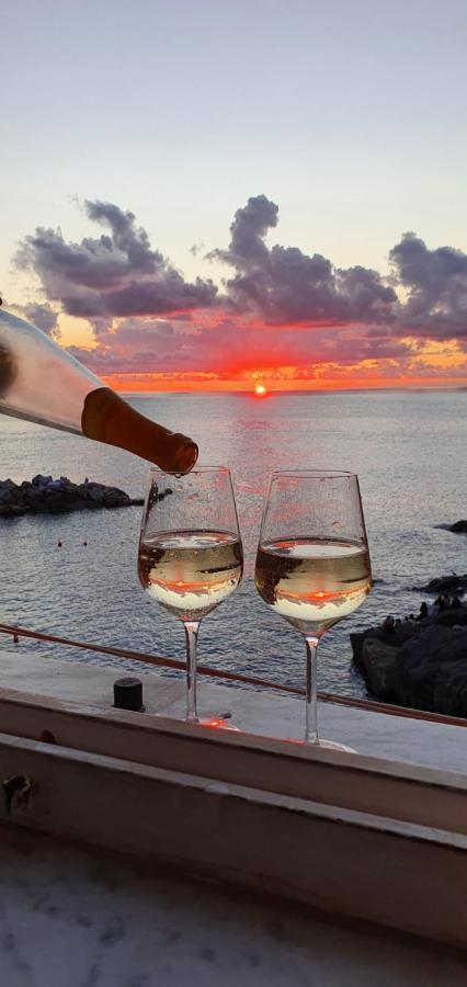 Una Finestra Sul Mare - Free Wi -Fi ริโอมัจโจเร ภายนอก รูปภาพ
