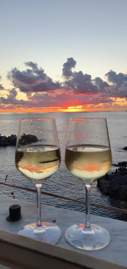 Una Finestra Sul Mare - Free Wi -Fi ริโอมัจโจเร ภายนอก รูปภาพ